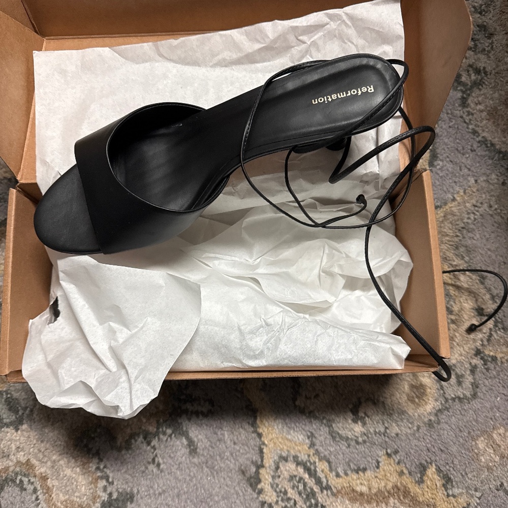 Reformation Stanley Heeled Sandal Black Leather - Size 10.5